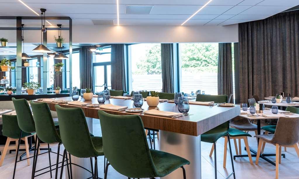 Hilton Garden Inn Bucharest Airport Otopeni Restaurant foto